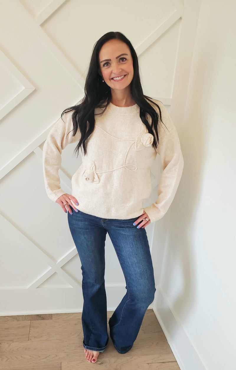 FLORAL APPLIQUE SOFT SWEATER - On Mays Street