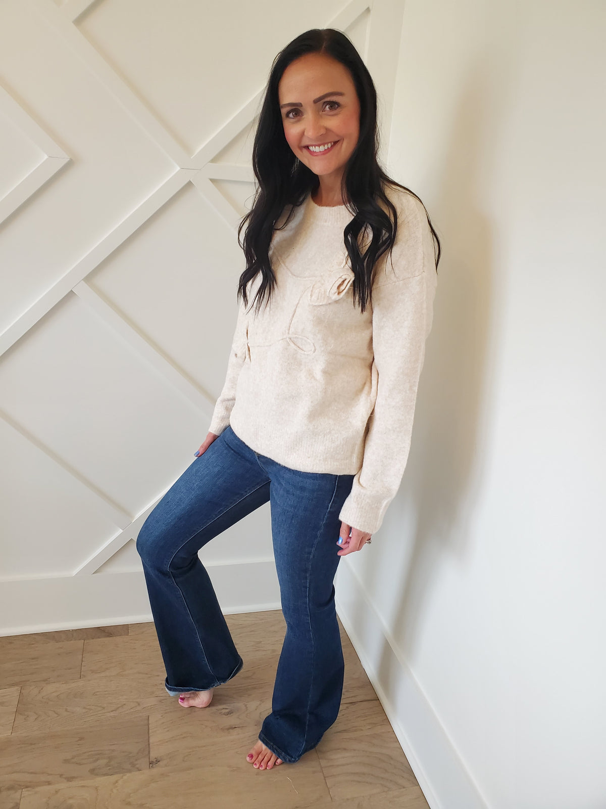 FLORAL APPLIQUE SOFT SWEATER - On Mays Street