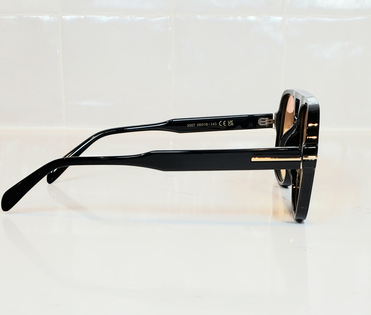 Natalie Oversized Aviator Sunglasses (Black Frame/Amber Lens) - On Mays Street